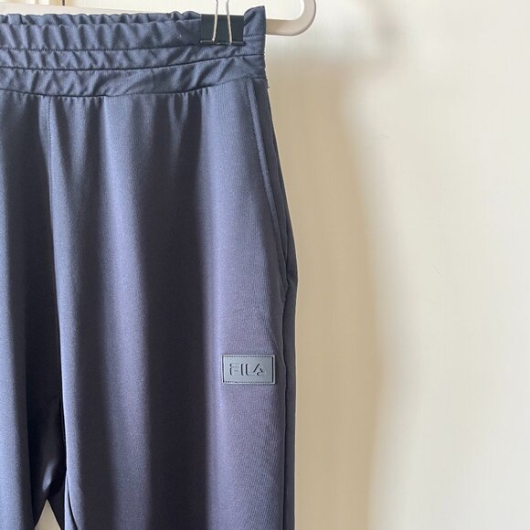 Fila Women’s Black sweatpant Size Medium - Picture 4 of 6